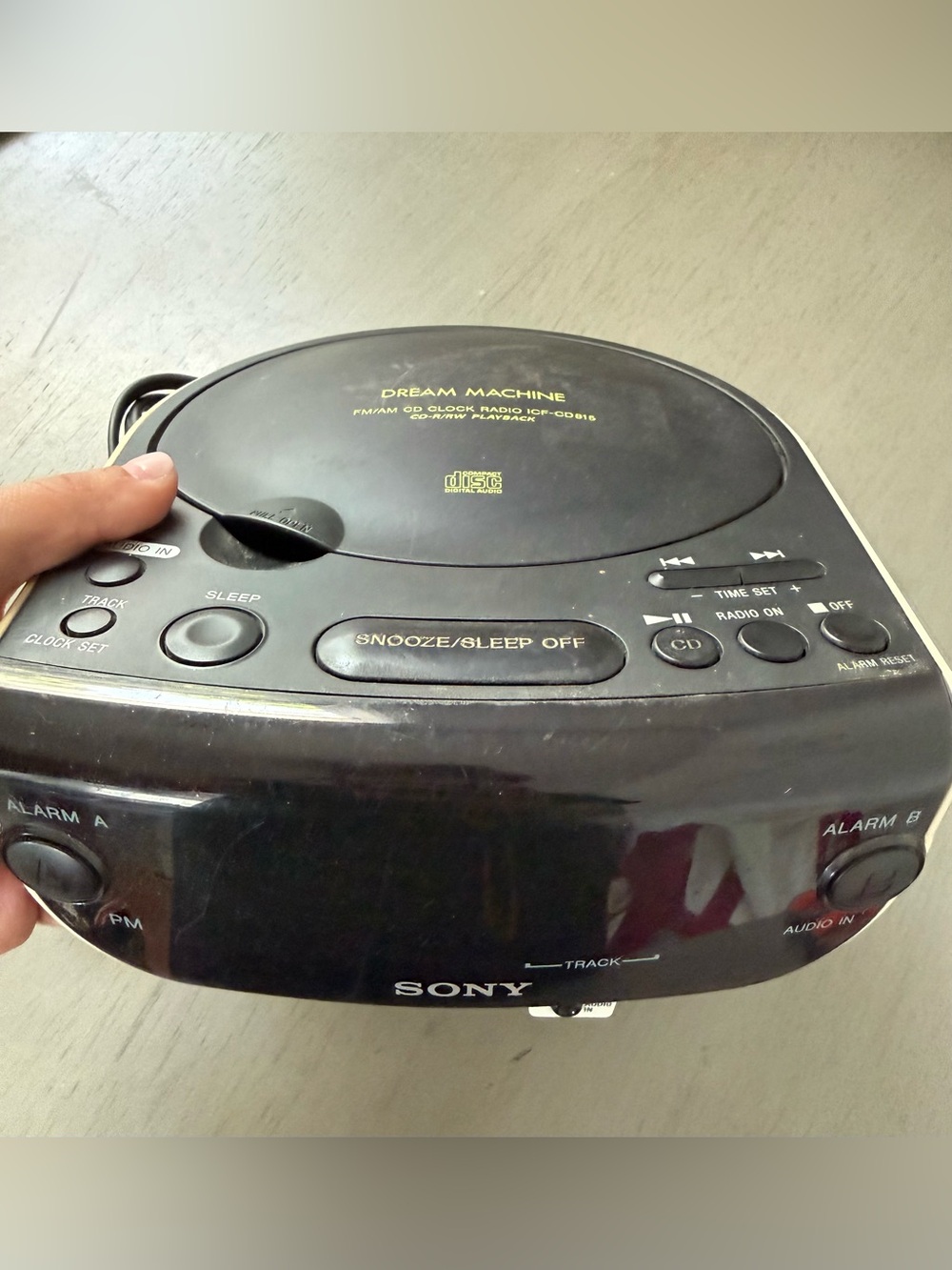 Sony Dream Machine ICF-CD815 AM/FM Stereo CD Clock Radio with Dual Alarm